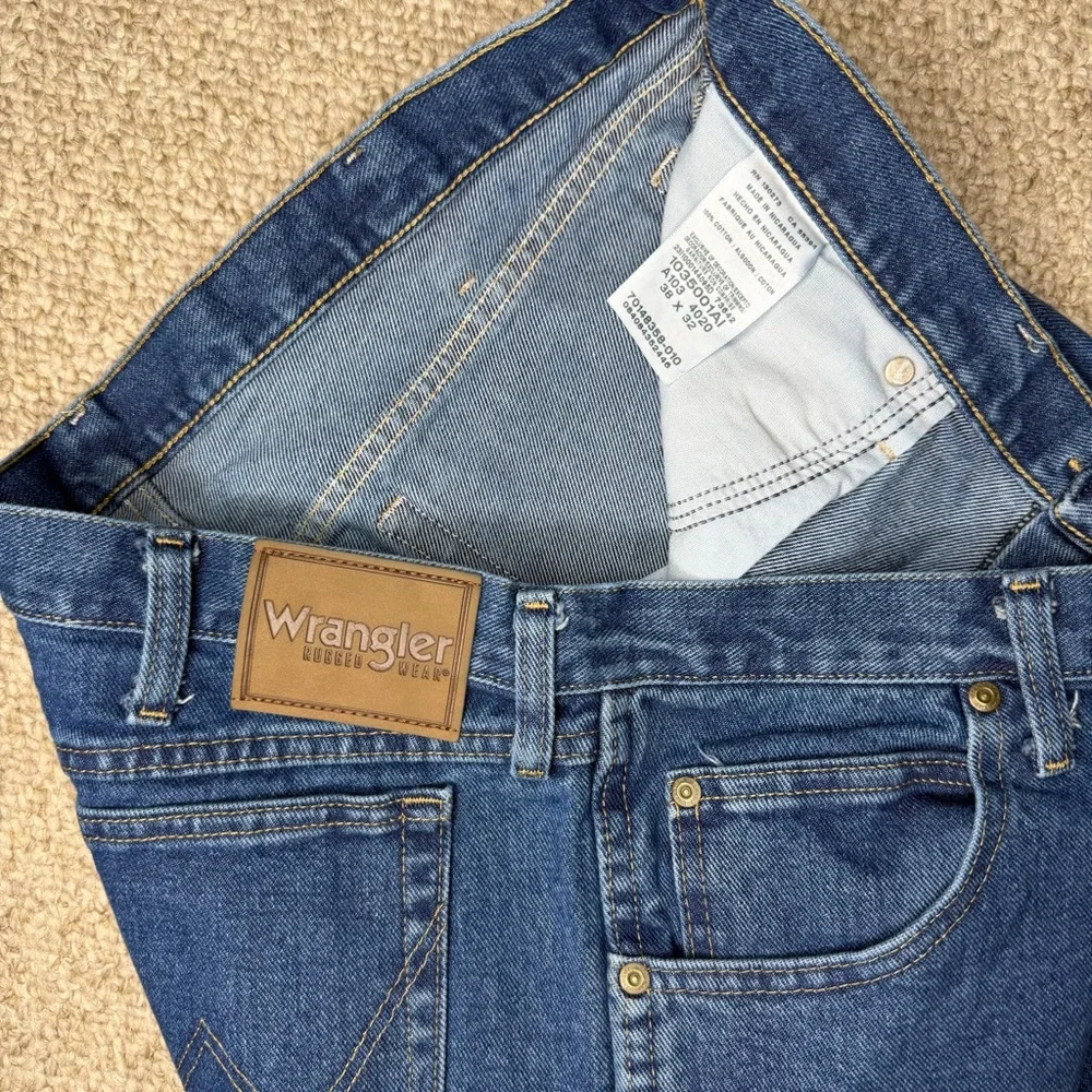 Wrangler Rugged Wear jeans